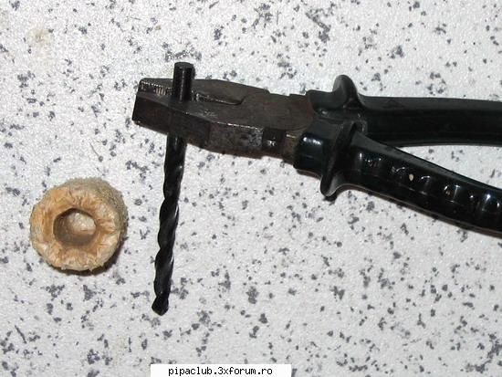 Bukarest Meerschaum - Cu burghiul l-am curatat de maduva la un capat - Pipele voastre