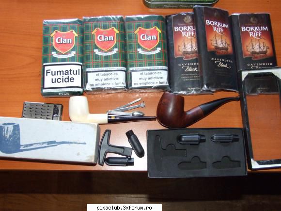 DE VANZARE tutun 2 pipe set curatat pipa futac - Revin cu poze la anuntul - Vanzari tutun de pipa si trabucuri