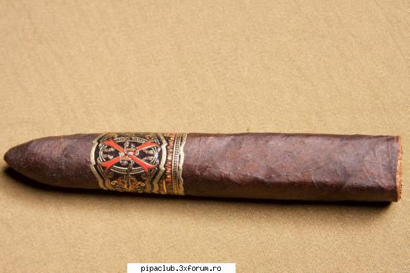 Review: Fuente Fuentes Opus X Forbidden SHARK - La inspecţia de dinainte de aprindere - Dominicane